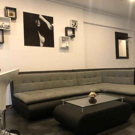 Stylish Westpark 2 Residence Lake View W8 بوخارست المظهر الخارجي الصورة