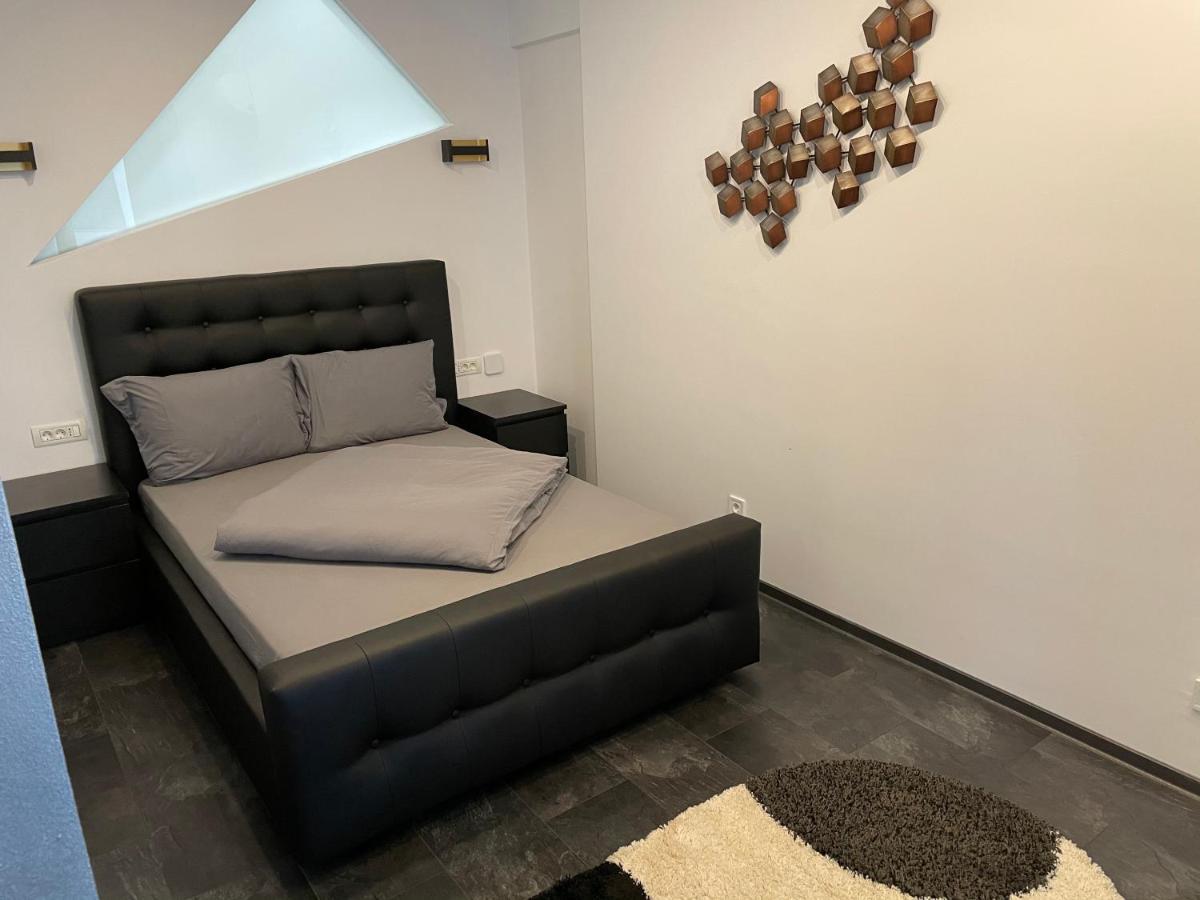 Stylish Westpark 2 Residence Lake View W8 بوخارست المظهر الخارجي الصورة