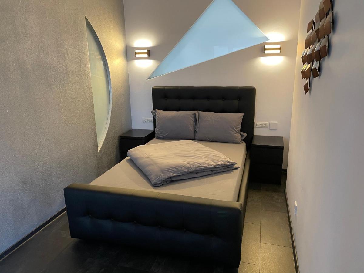 Stylish Westpark 2 Residence Lake View W8 بوخارست المظهر الخارجي الصورة