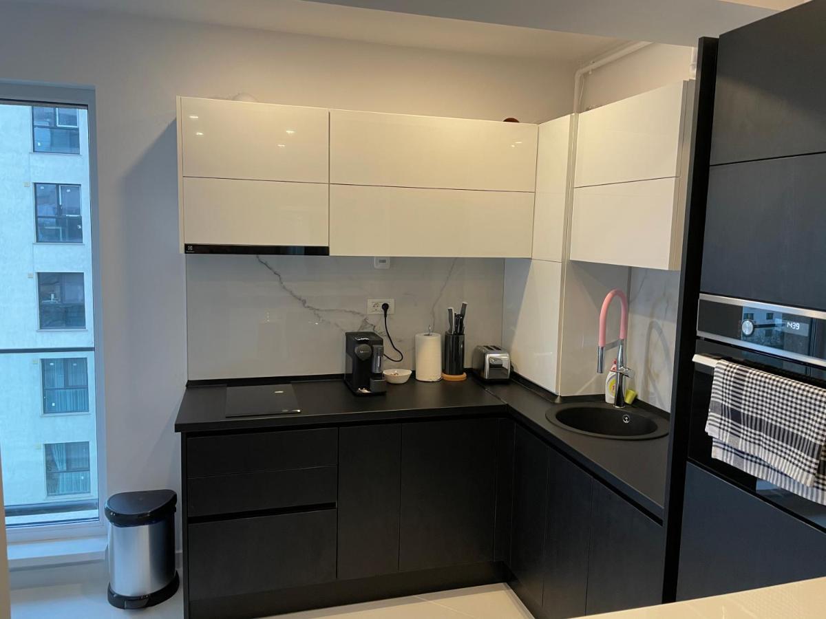 Stylish Westpark 2 Residence Lake View W8 بوخارست المظهر الخارجي الصورة