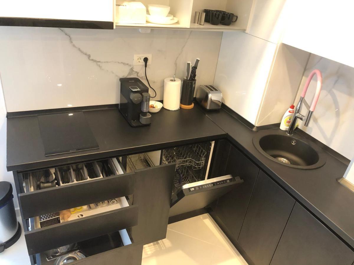 Stylish Westpark 2 Residence Lake View W8 بوخارست المظهر الخارجي الصورة