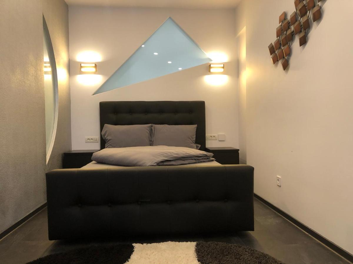 Stylish Westpark 2 Residence Lake View W8 بوخارست المظهر الخارجي الصورة